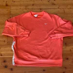Nike Ladies Therma Fit Crew Neck
